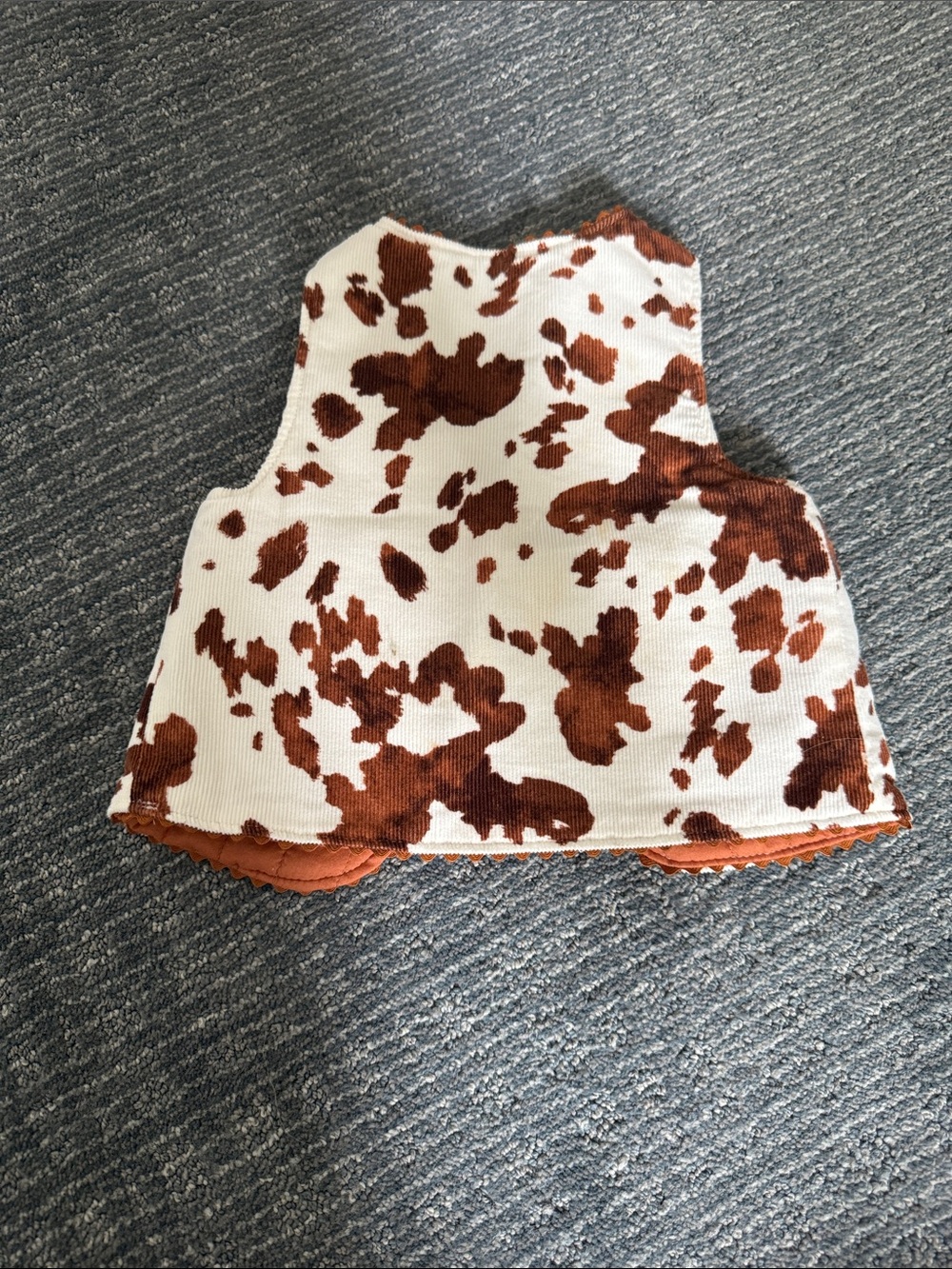 Old Navy Kids' Brown and Cream Cowprint Corduroy Vest with Rust Lining - Picture 3 of 3